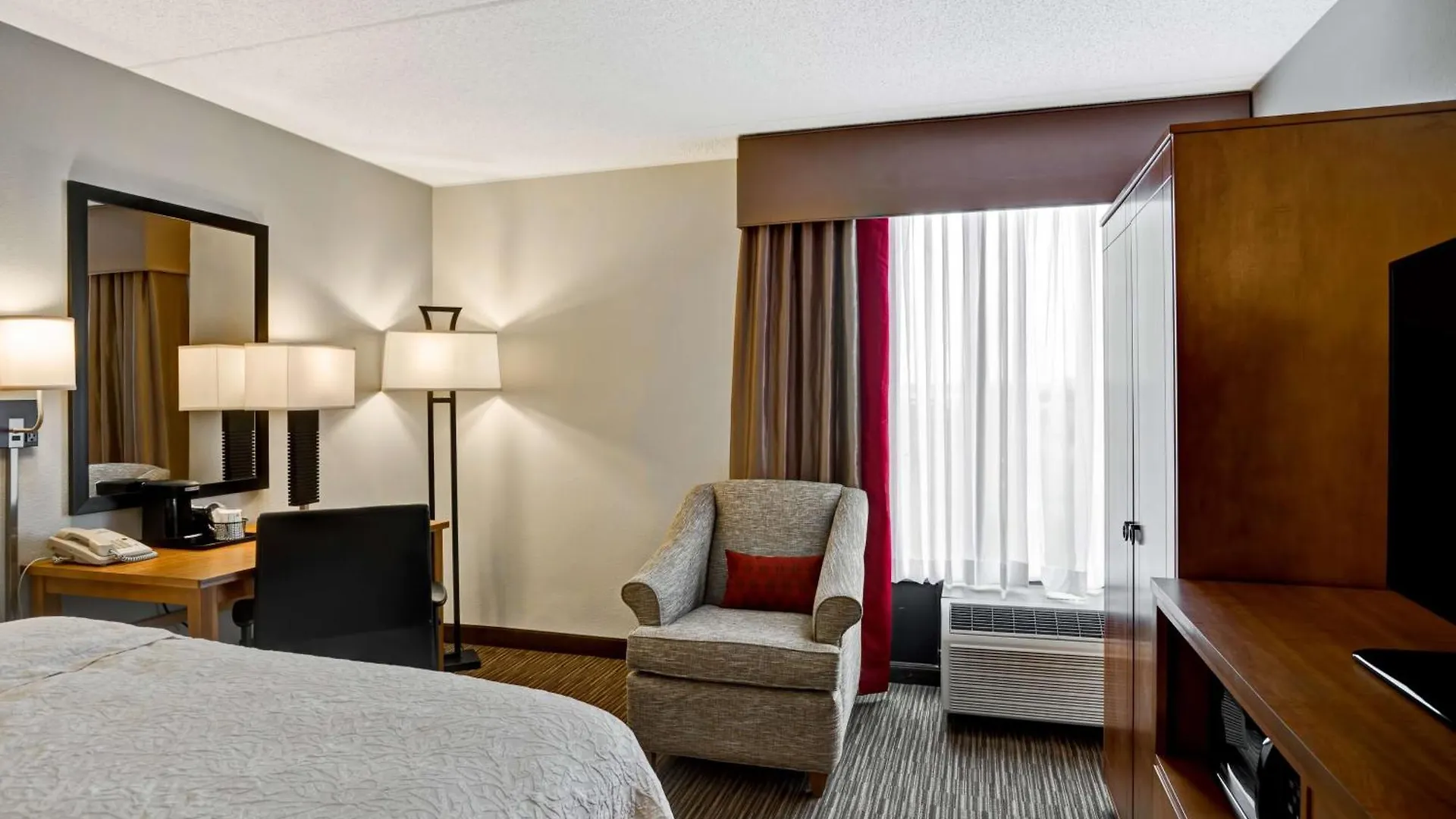 Hampton Inn Norfolk-Naval Base