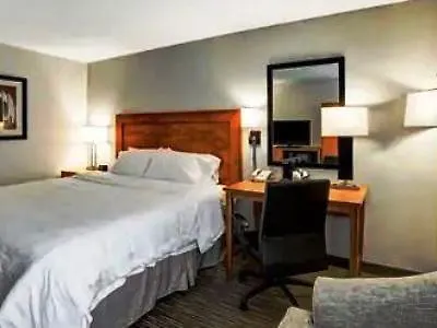 Hampton Inn Norfolk-Naval Base 3*, Norfolk